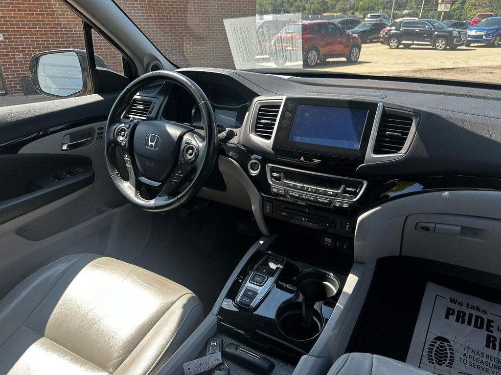 used 2016 Honda Pilot car, priced at $19,995