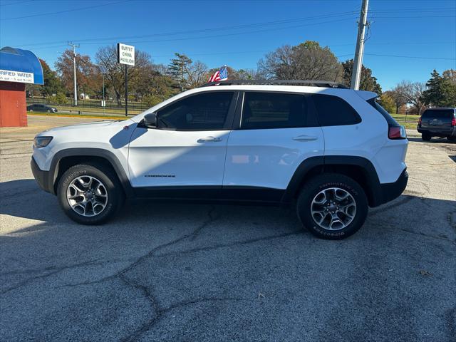 used 2020 Jeep Cherokee car, priced at $18,995