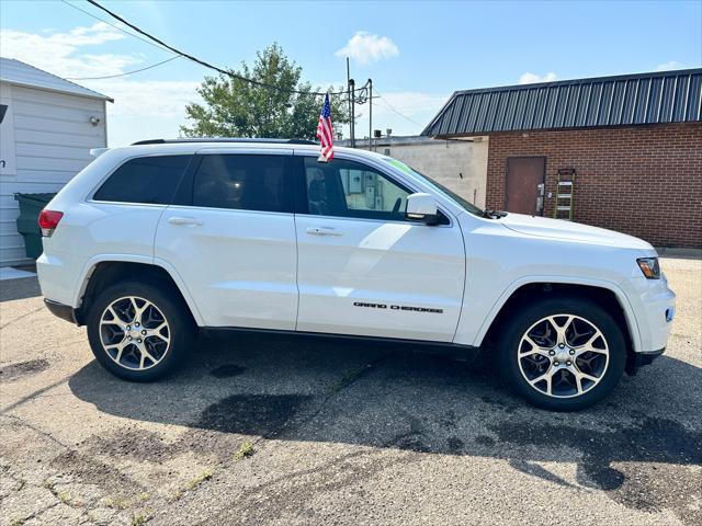 used 2018 Jeep Grand Cherokee car, priced at $19,995