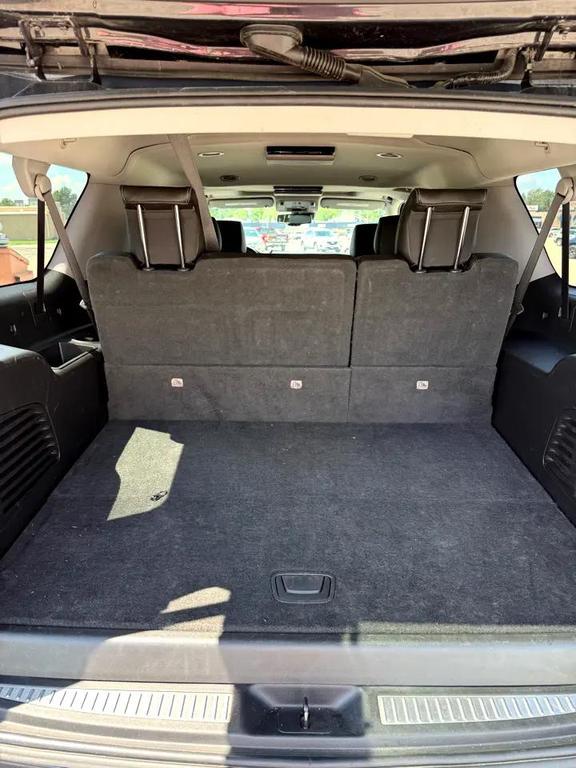 used 2020 GMC Yukon XL car, priced at $37,995