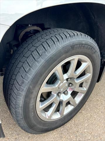 used 2015 GMC Yukon XL car, priced at $21,995