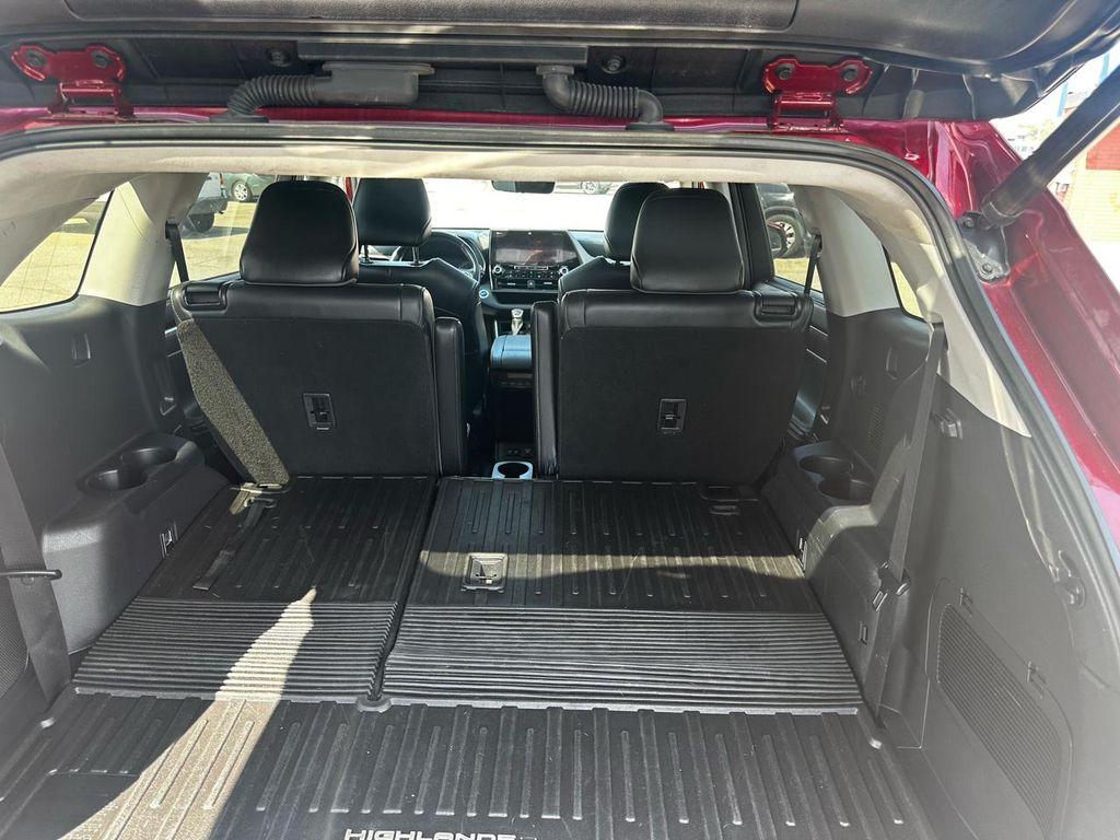 used 2021 Toyota Highlander Hybrid car, priced at $30,995