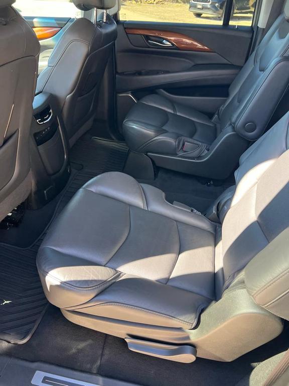 used 2018 Cadillac Escalade ESV car, priced at $29,995