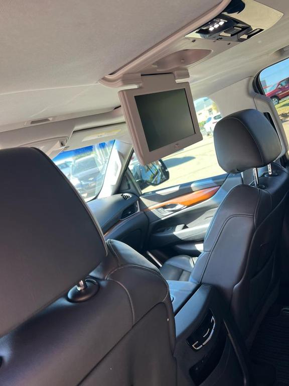 used 2018 Cadillac Escalade ESV car, priced at $29,995