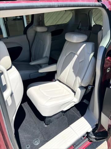 used 2017 Chrysler Pacifica car, priced at $12,995