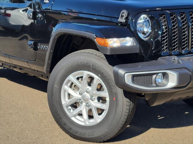 new 2023 Jeep Gladiator car, priced at $40,757