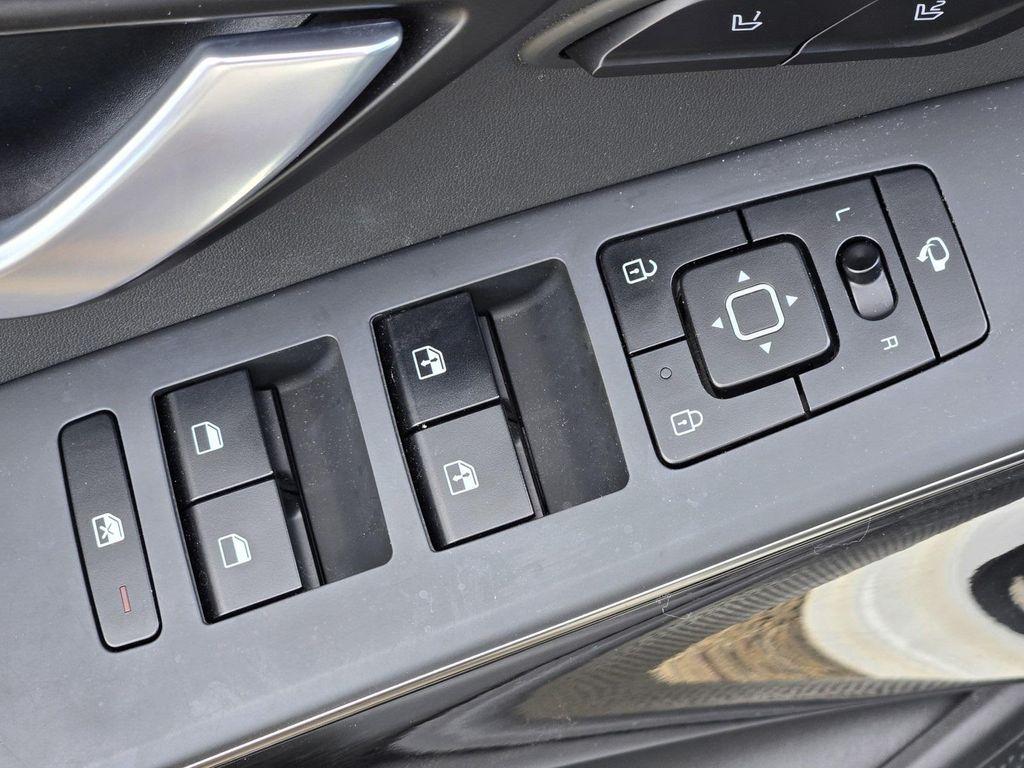 used 2023 Kia Niro EV car, priced at $22,898