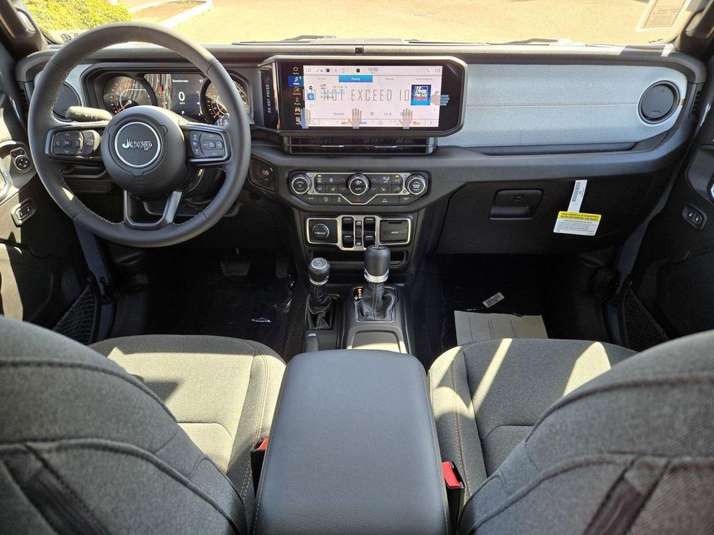 new 2025 Jeep Wrangler car