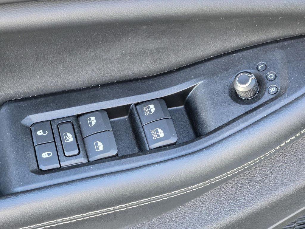 used 2023 Jeep Grand Cherokee L car, priced at $27,765