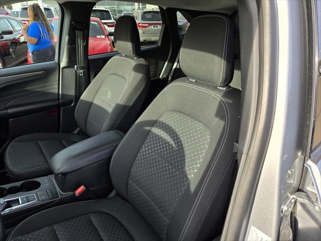 used 2023 Ford Escape car, priced at $19,999