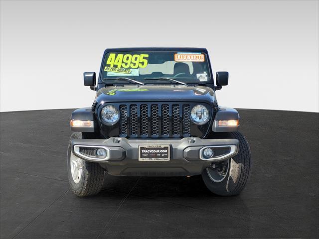 new 2023 Jeep Gladiator car, priced at $47,998