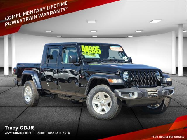 new 2023 Jeep Gladiator car, priced at $47,998