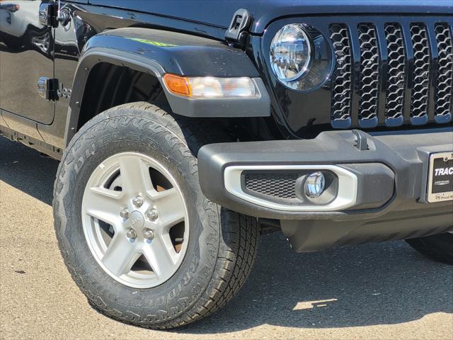 new 2023 Jeep Gladiator car, priced at $47,998