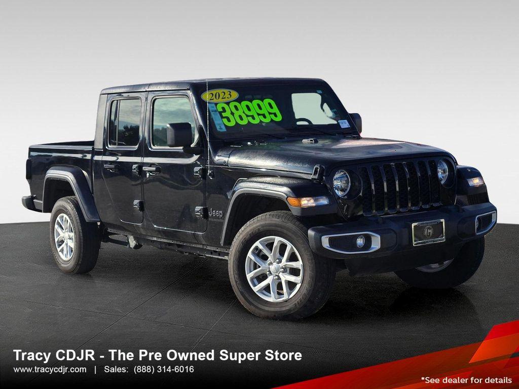 used 2023 Jeep Gladiator car, priced at $33,995