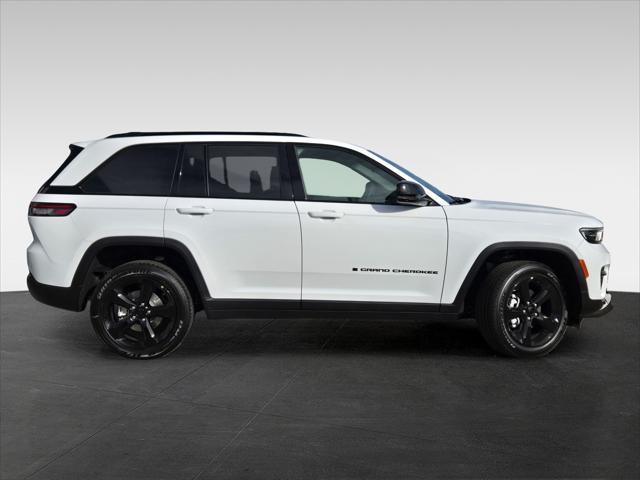 new 2025 Jeep Grand Cherokee car, priced at $48,575