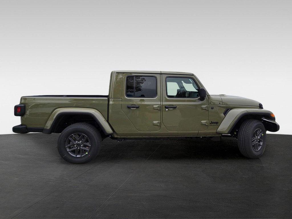 new 2026 Jeep Gladiator car, priced at $49,320