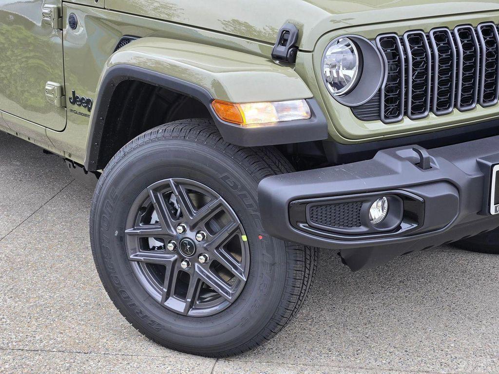new 2026 Jeep Gladiator car, priced at $49,320