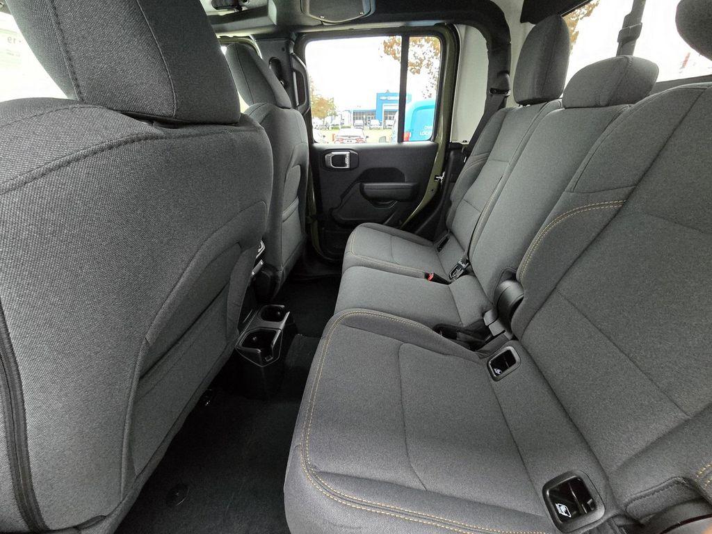 new 2026 Jeep Gladiator car, priced at $49,320