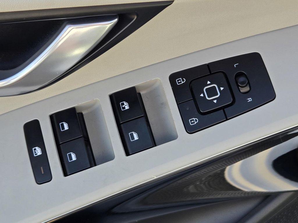 used 2023 Kia Niro EV car, priced at $21,998