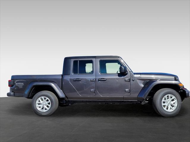 new 2023 Jeep Gladiator car, priced at $40,757