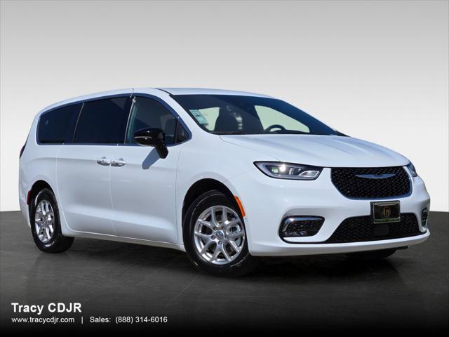 new 2025 Chrysler Pacifica car, priced at $47,147