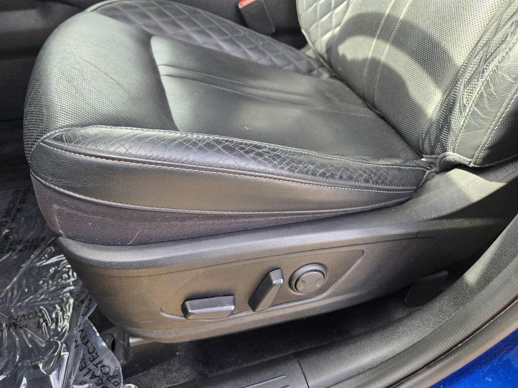 used 2021 Kia Sorento car, priced at $29,688