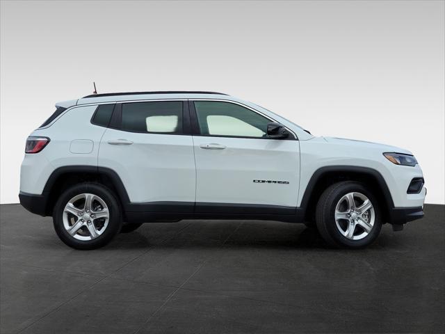 new 2024 Jeep Compass car, priced at $32,498