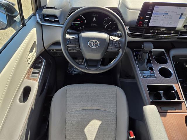 used 2023 Toyota Sienna car, priced at $41,868