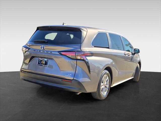 used 2023 Toyota Sienna car, priced at $41,868