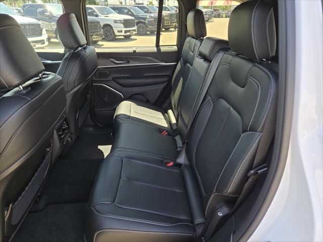 new 2025 Jeep Grand Cherokee car
