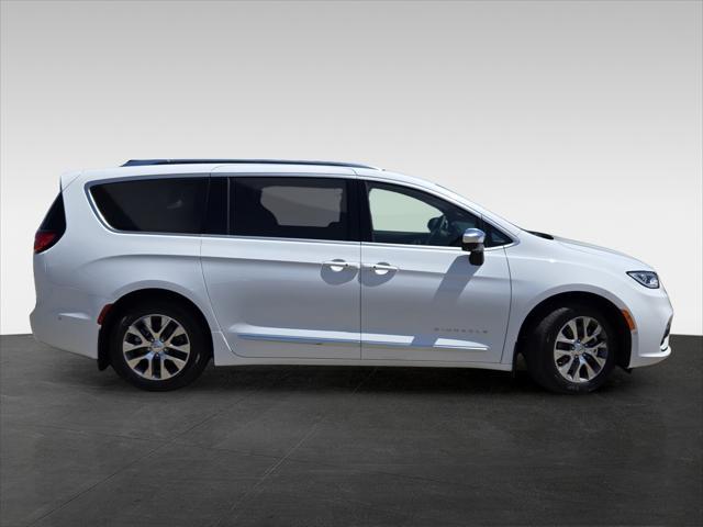 new 2025 Chrysler Pacifica car, priced at $58,098