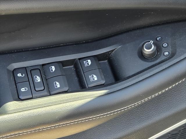 used 2022 Jeep Grand Cherokee car, priced at $26,588