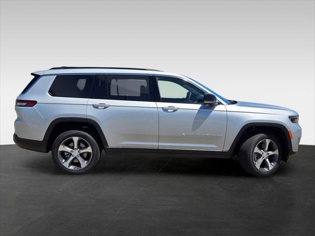 new 2025 Jeep Grand Cherokee L car