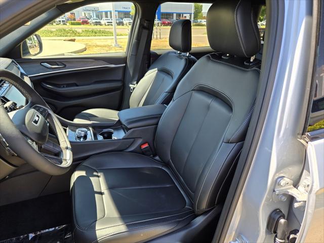 new 2025 Jeep Grand Cherokee L car