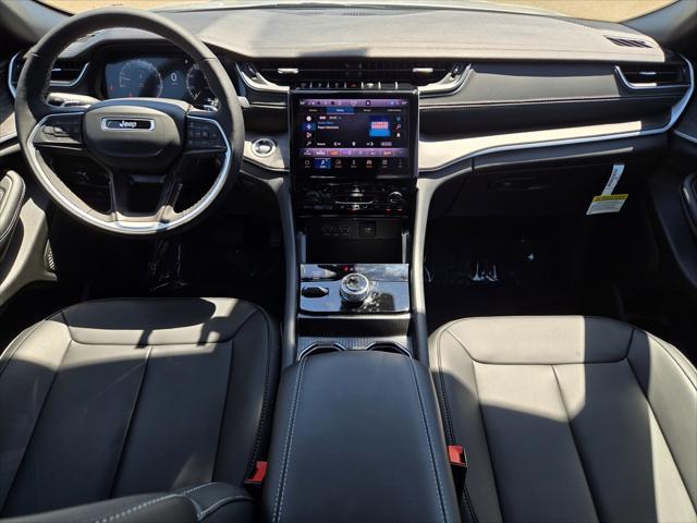 new 2025 Jeep Grand Cherokee L car