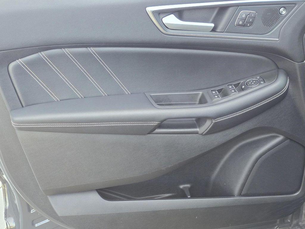 used 2021 Ford Edge car, priced at $27,464