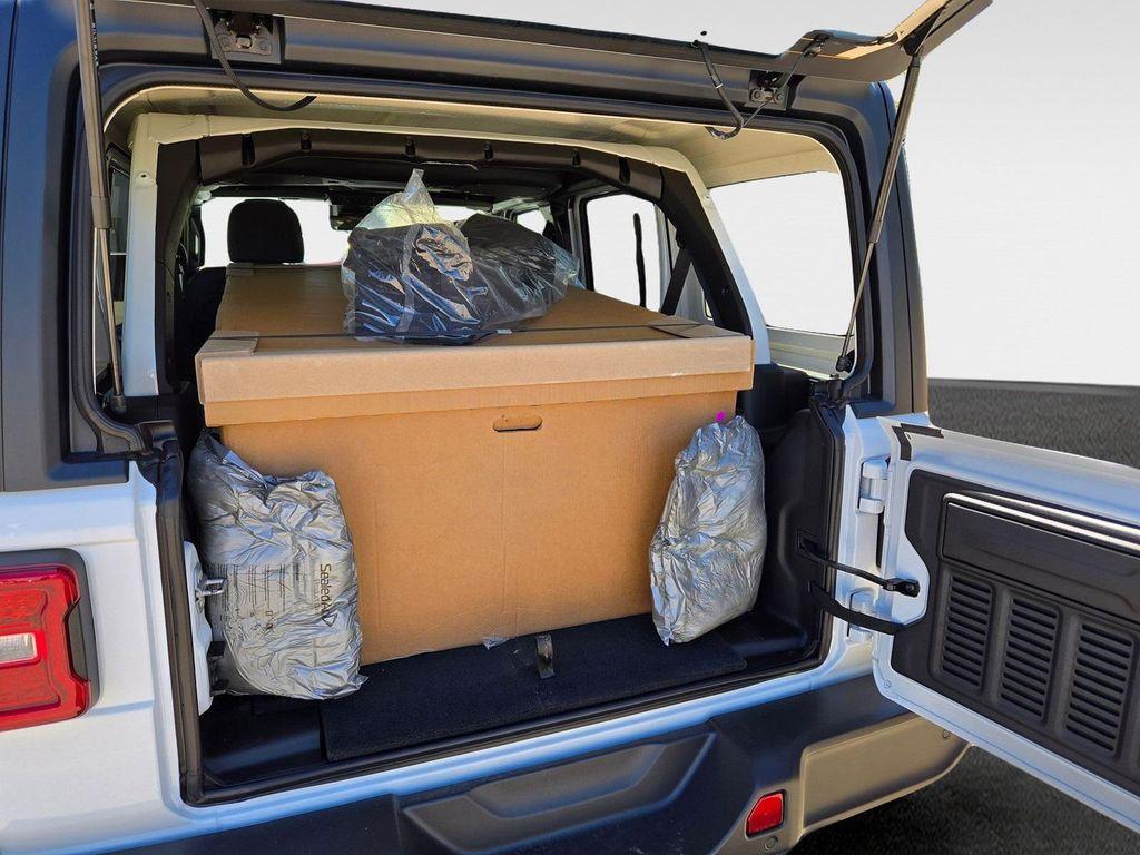 new 2025 Jeep Wrangler car, priced at $61,785