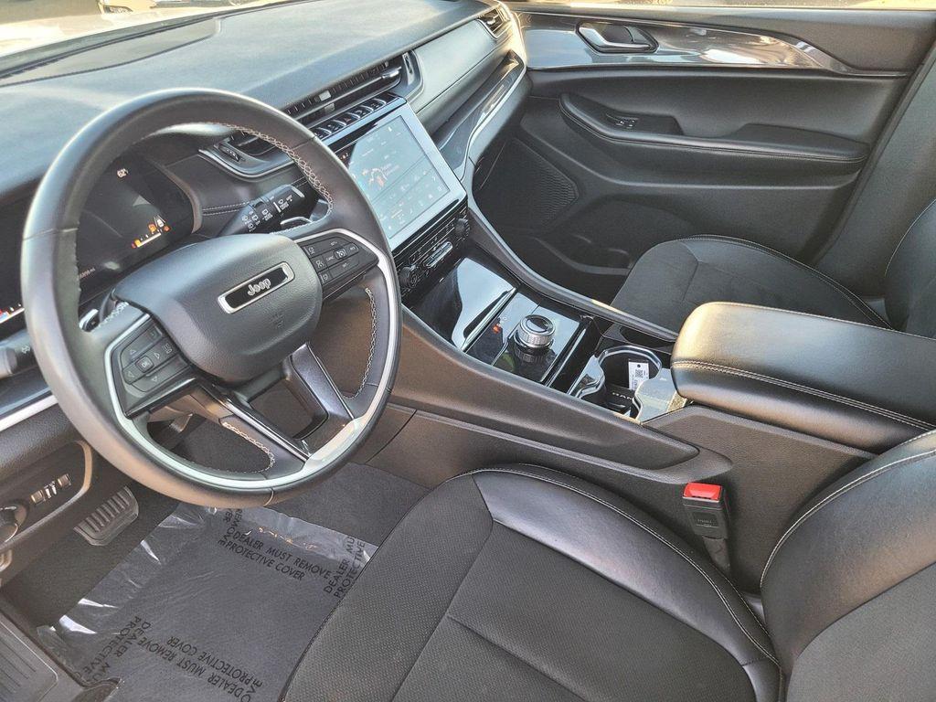 used 2023 Jeep Grand Cherokee car, priced at $27,405