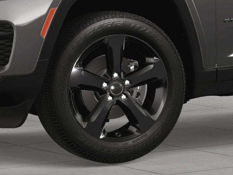 new 2025 Jeep Grand Cherokee car, priced at $48,375