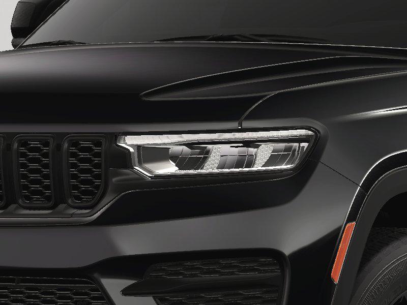 new 2025 Jeep Grand Cherokee car, priced at $45,731
