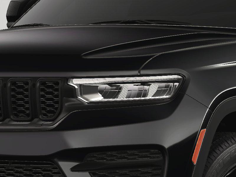 new 2025 Jeep Grand Cherokee car, priced at $44,125
