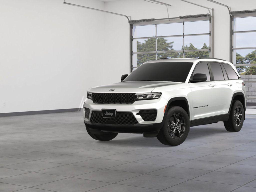 new 2025 Jeep Grand Cherokee car, priced at $42,310