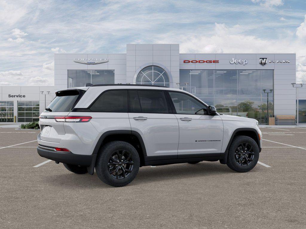 new 2025 Jeep Grand Cherokee car, priced at $40,311