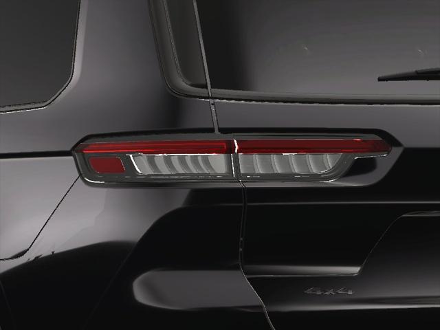 new 2025 Jeep Grand Cherokee car, priced at $44,676