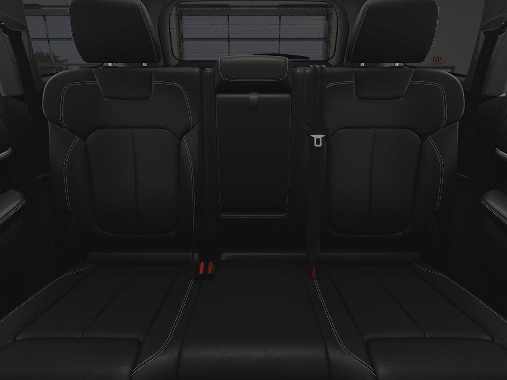 new 2025 Jeep Grand Cherokee car, priced at $48,185
