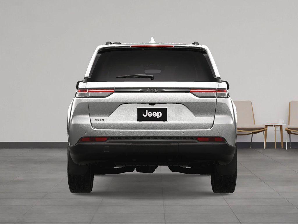 new 2025 Jeep Grand Cherokee car, priced at $40,906