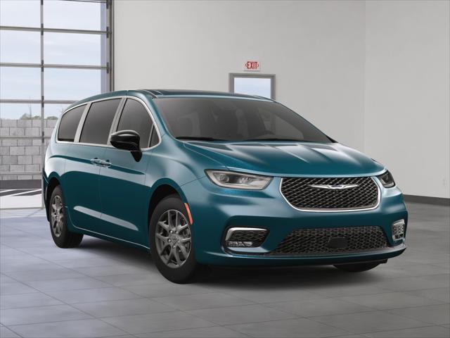 new 2025 Chrysler Pacifica car, priced at $43,342