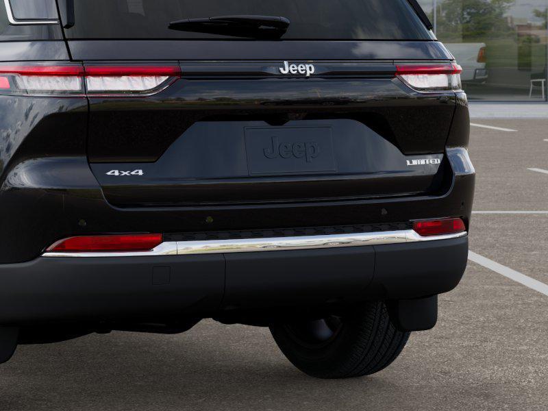 new 2025 Jeep Grand Cherokee car, priced at $48,811