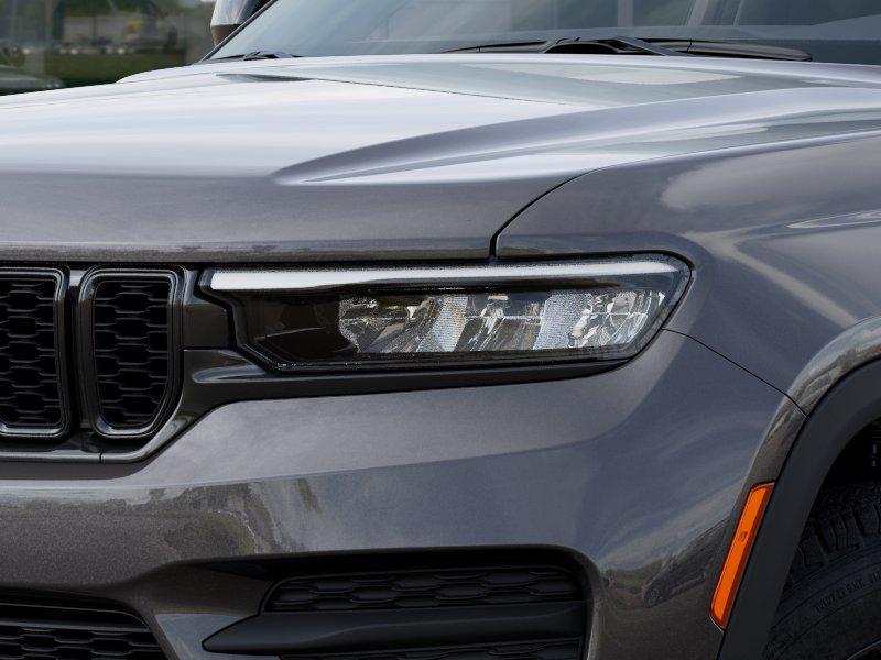 new 2025 Jeep Grand Cherokee car, priced at $40,481