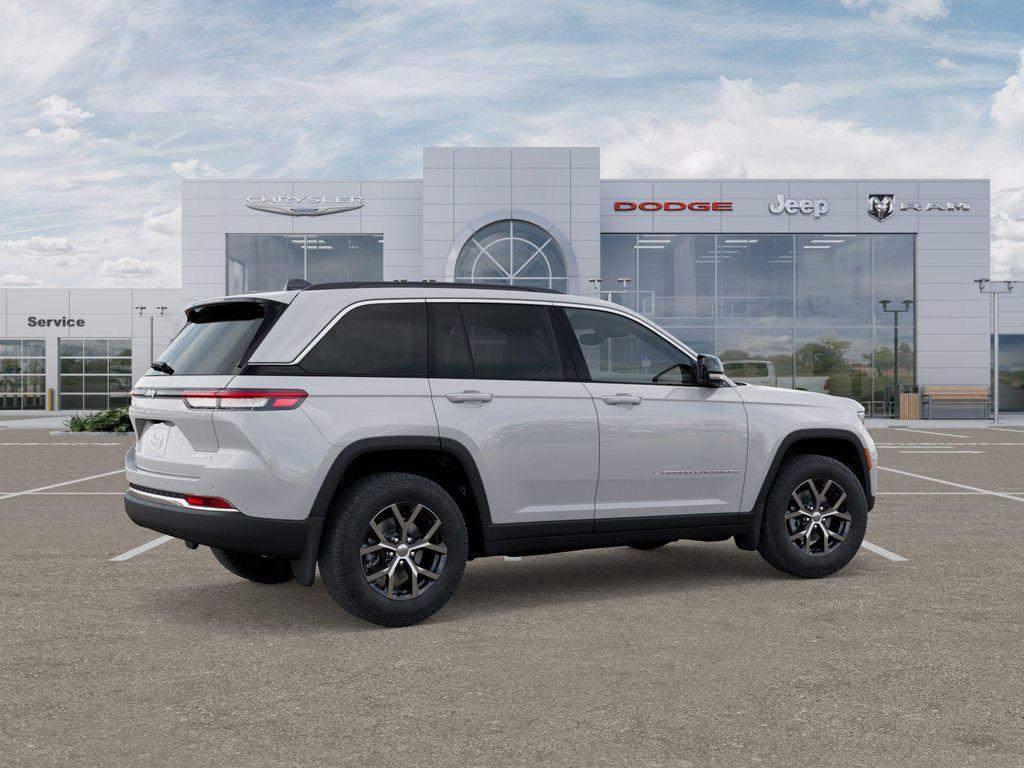 new 2025 Jeep Grand Cherokee car, priced at $45,591